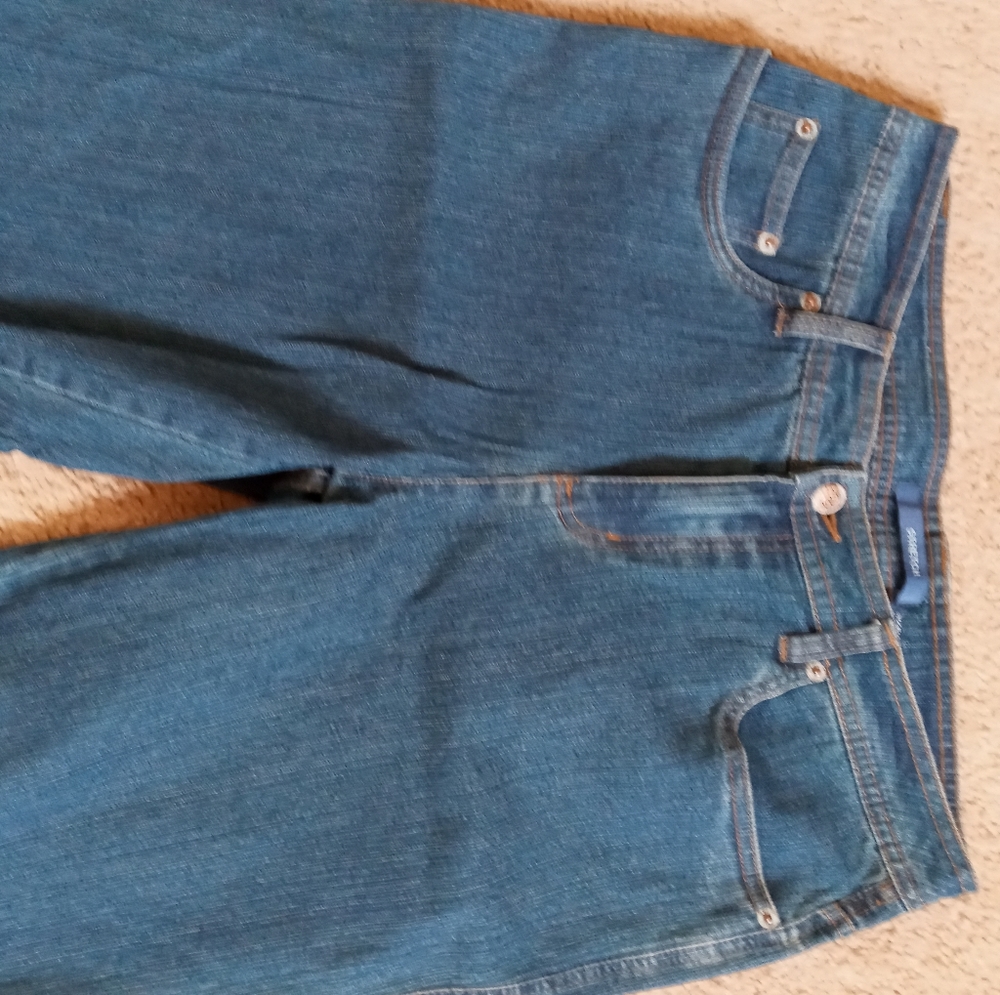Woman's Bill Blass Petite Blue Jeans